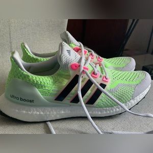NEW - adidas Ultra Boost 5.0 DNA Dash Grey Signal Green (G58755)